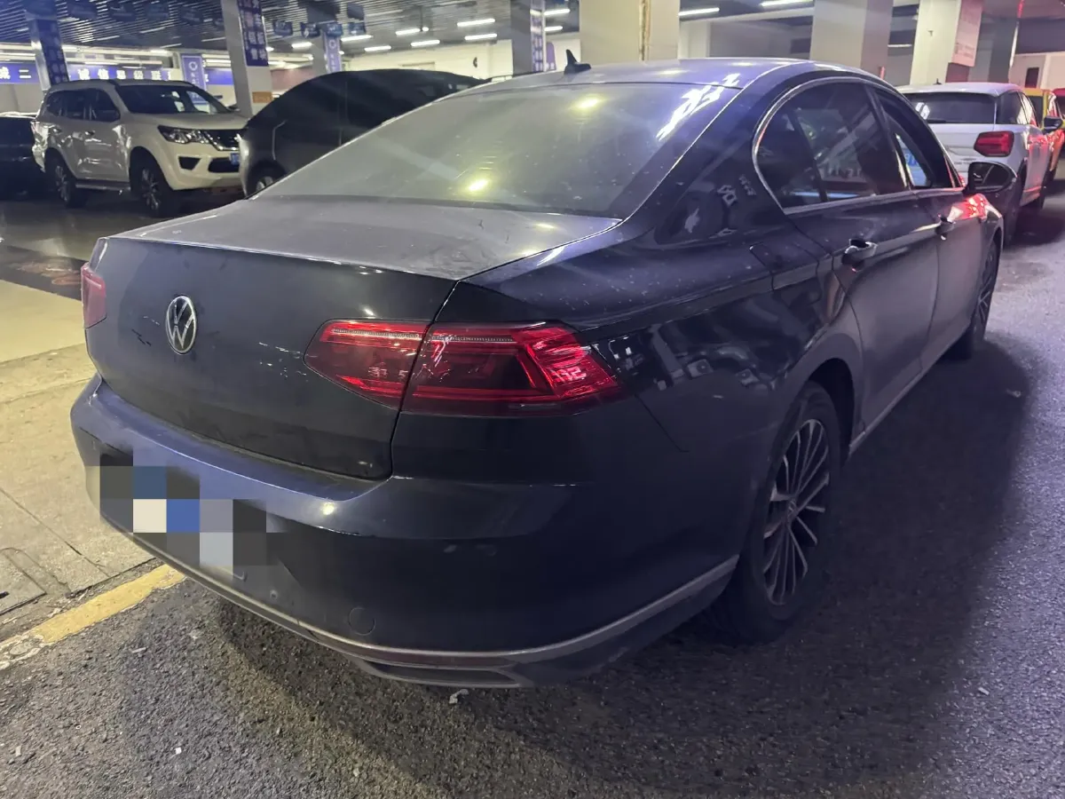 2019 Volkswagen Magotan 2.0T 186HP L4 7DCT,autocango,china used car exporter,china ev exporter,chinese used car exporter,chinese used ev exporter