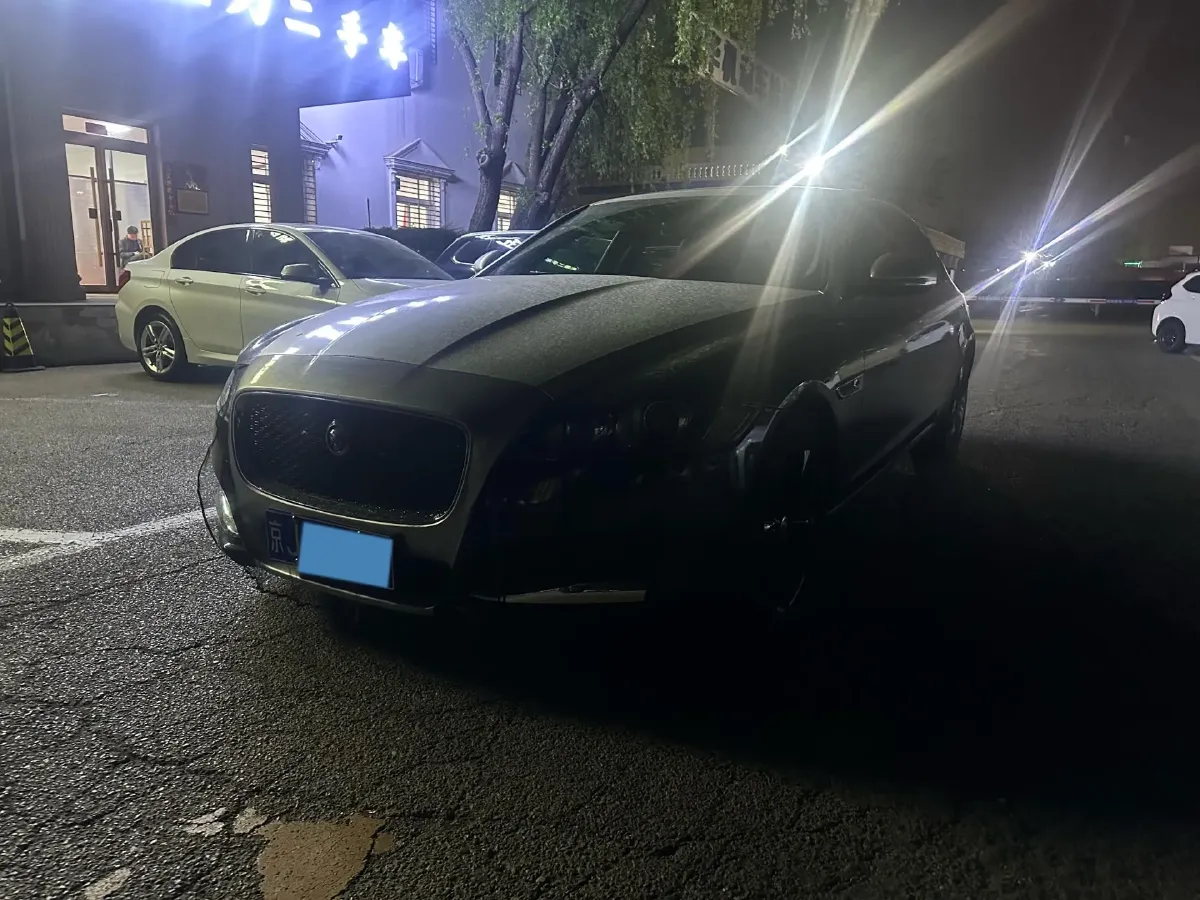 2020 Jaguar XFL 2.0T 200HP L4 8AT,autocango,china used car exporter,china ev exporter,chinese used car exporter,chinese used ev exporter