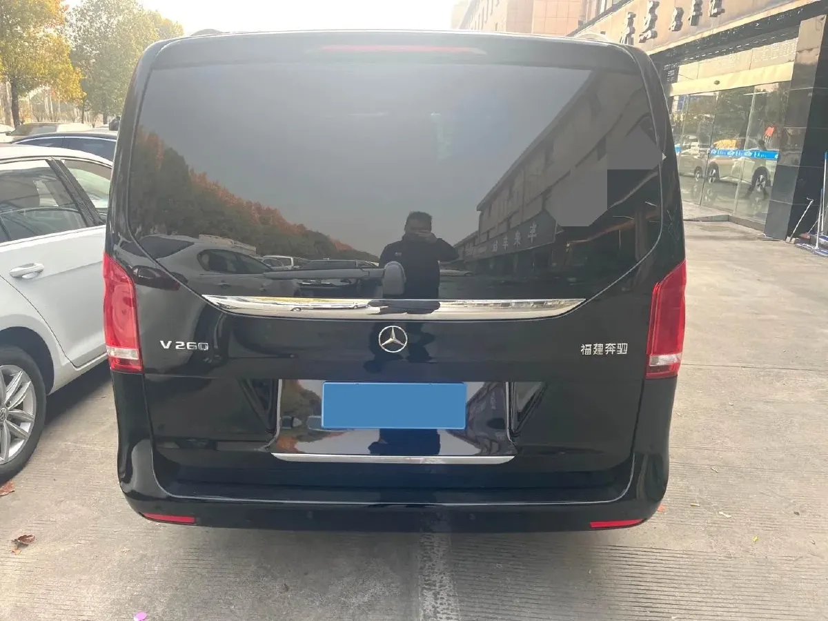 2021 Mercedes-Benz V Class 2.0T 211HP L4 9AT,autocango,china used car exporter,china ev exporter,chinese used car exporter,chinese used ev exporter