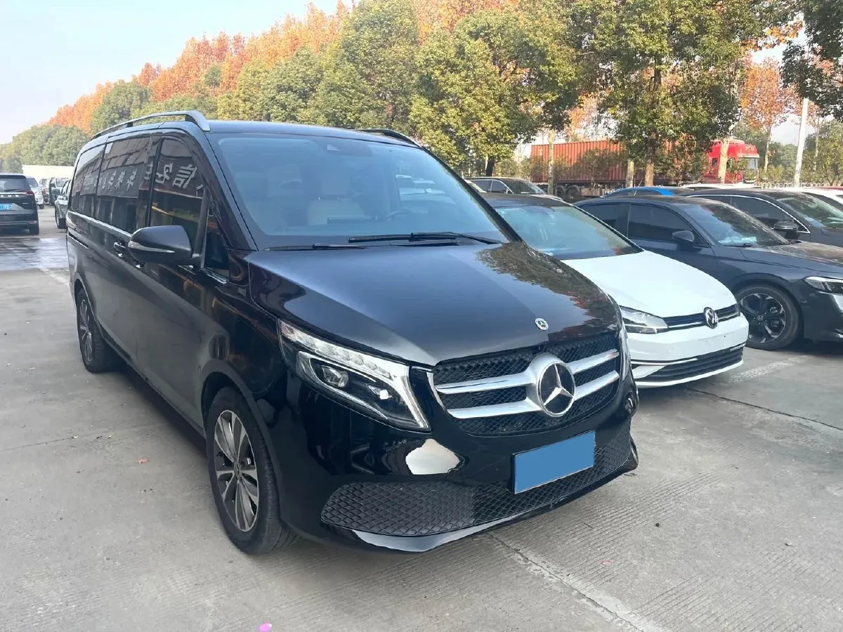 2021 Mercedes-Benz V Class 2.0T 211HP L4 9AT,autocango,china used car exporter,china ev exporter,chinese used car exporter,chinese used ev exporter