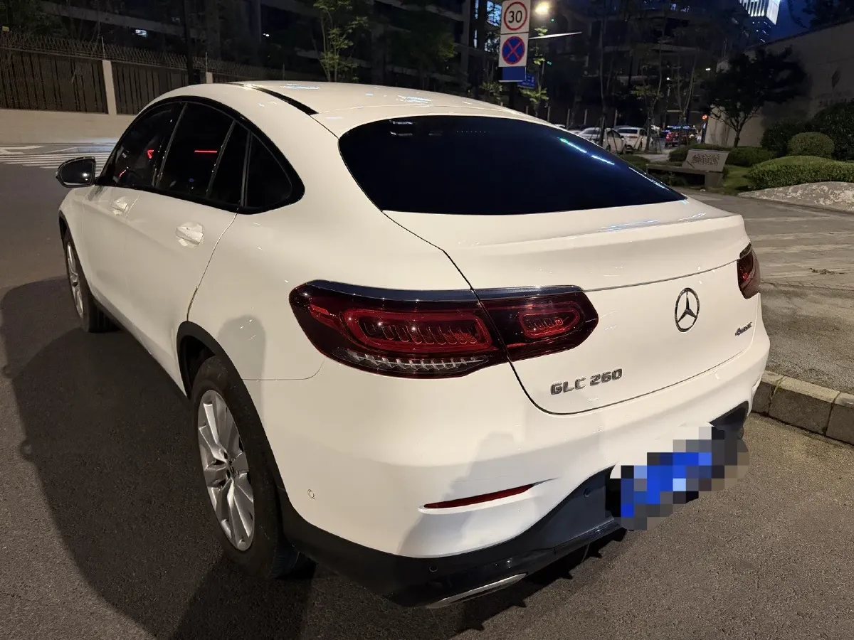 2022 Mercedes-Benz GLC Coupe 2.0T 197HP L4 9AT,autocango,china used car exporter,china ev exporter,chinese used car exporter,chinese used ev exporter