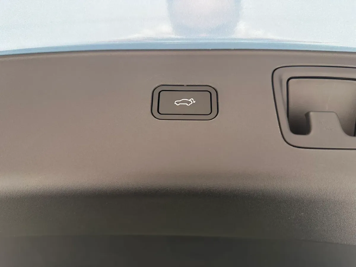 2025 Zeekr 007GT BEV 75KWH,autocango,china used car exporter,china ev exporter,chinese used car exporter,chinese used ev exporter