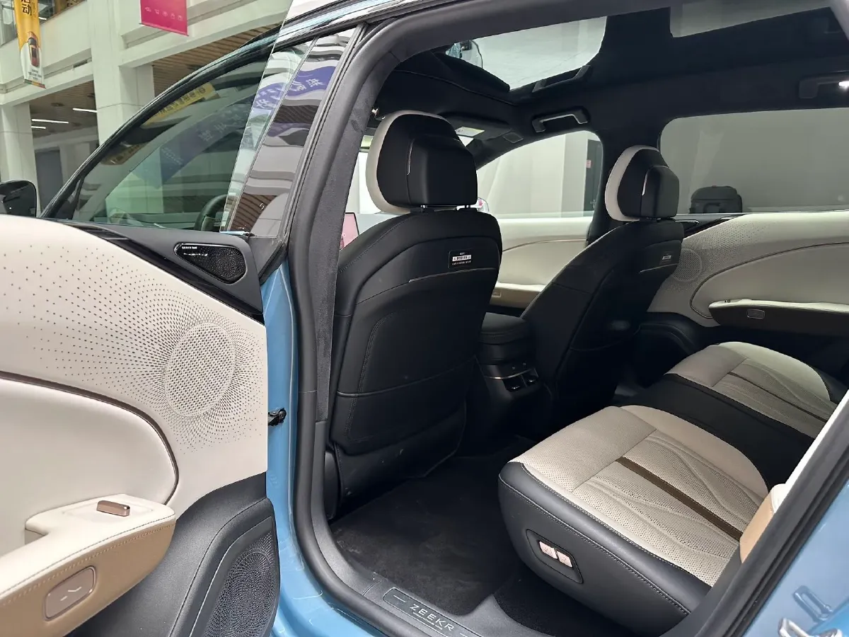 2025 Zeekr 007GT BEV 75KWH,autocango,china used car exporter,china ev exporter,chinese used car exporter,chinese used ev exporter