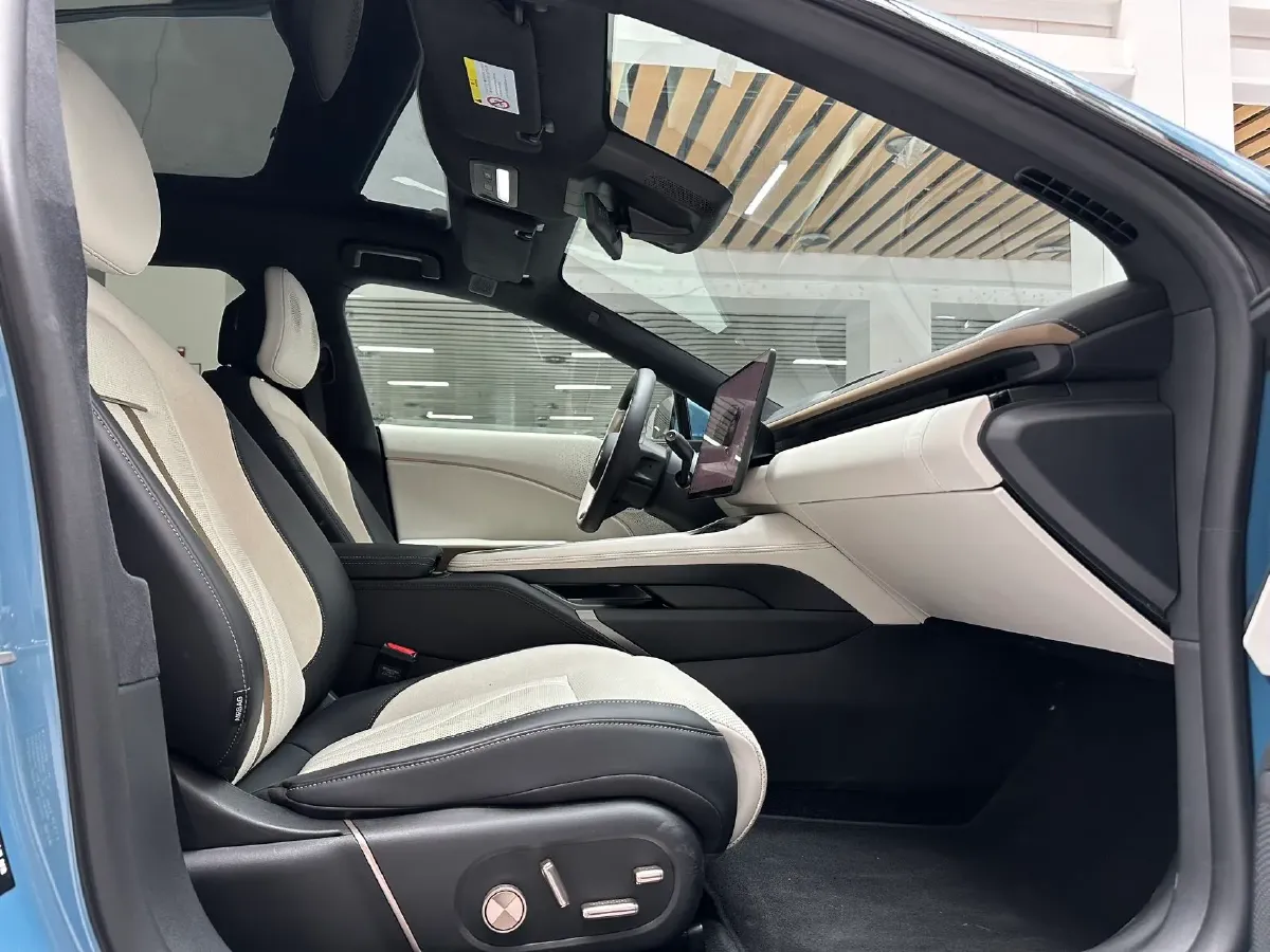 2025 Zeekr 007GT BEV 75KWH,autocango,china used car exporter,china ev exporter,chinese used car exporter,chinese used ev exporter