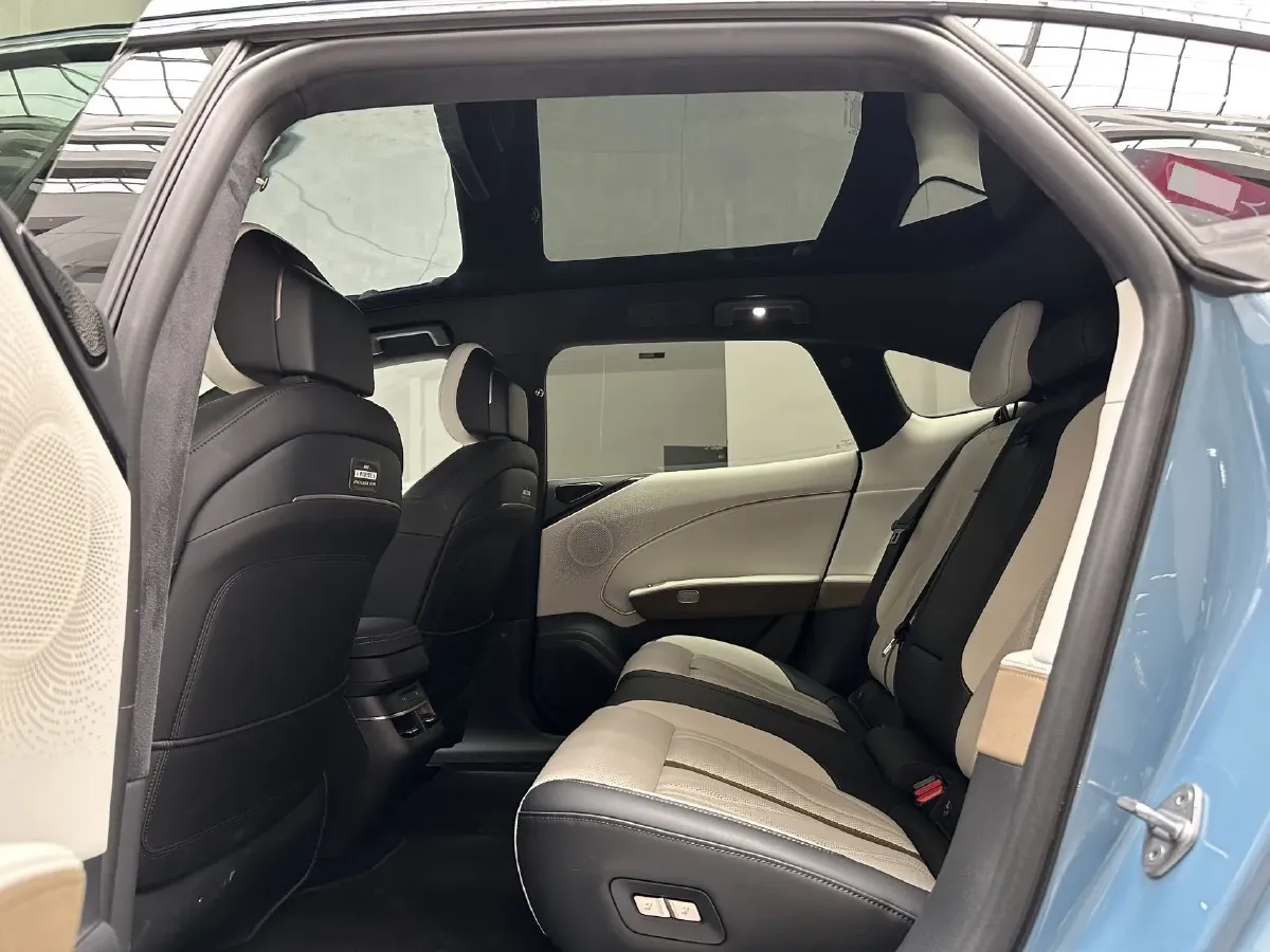 2025 Zeekr 007GT BEV 75KWH,autocango,china used car exporter,china ev exporter,chinese used car exporter,chinese used ev exporter