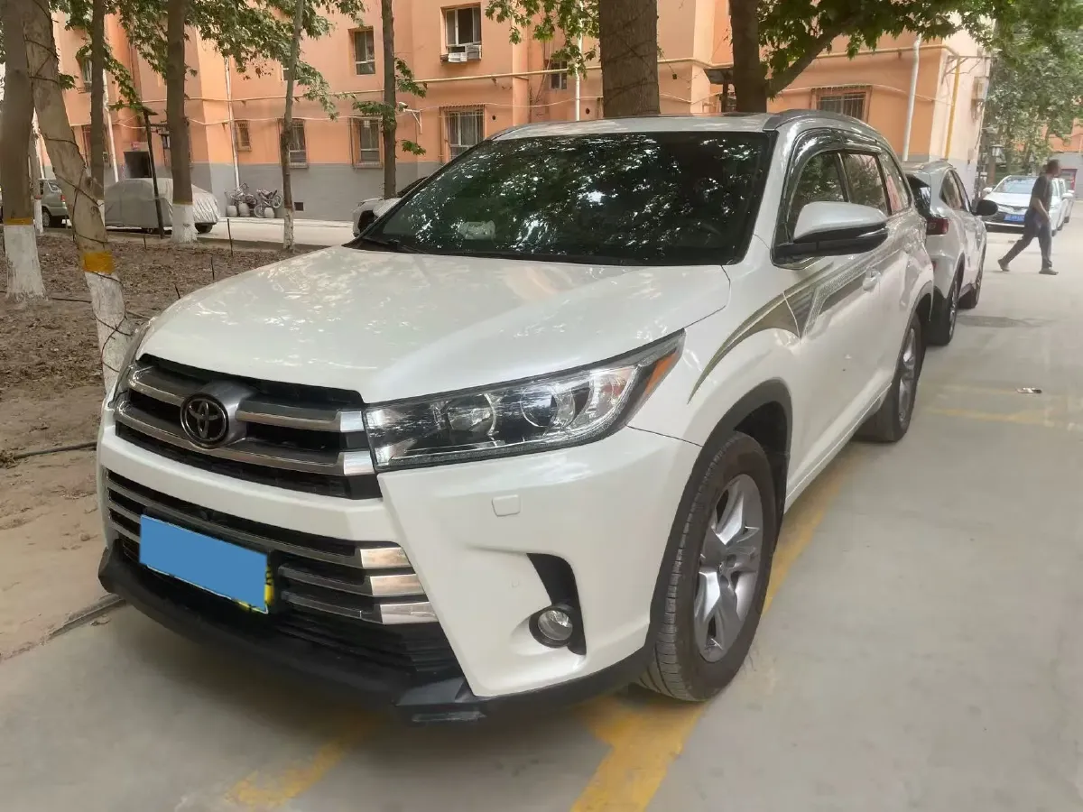 2019 HanTeng V7 1.5T 156HP L4 6AT,autocango,china used car exporter,china ev exporter,chinese used car exporter,chinese used ev exporter