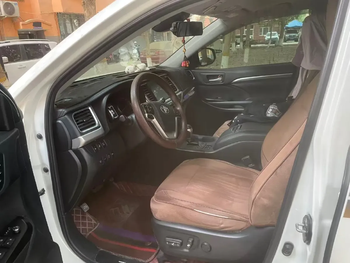 2019 HanTeng V7 1.5T 156HP L4 6AT,autocango,china used car exporter,china ev exporter,chinese used car exporter,chinese used ev exporter