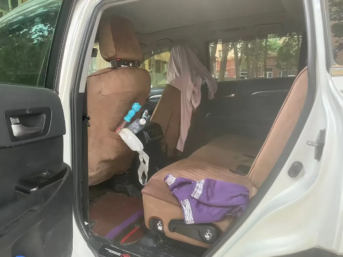 2019 HanTeng V7 1.5T 156HP L4 6AT,autocango,china used car exporter,china ev exporter,chinese used car exporter,chinese used ev exporter