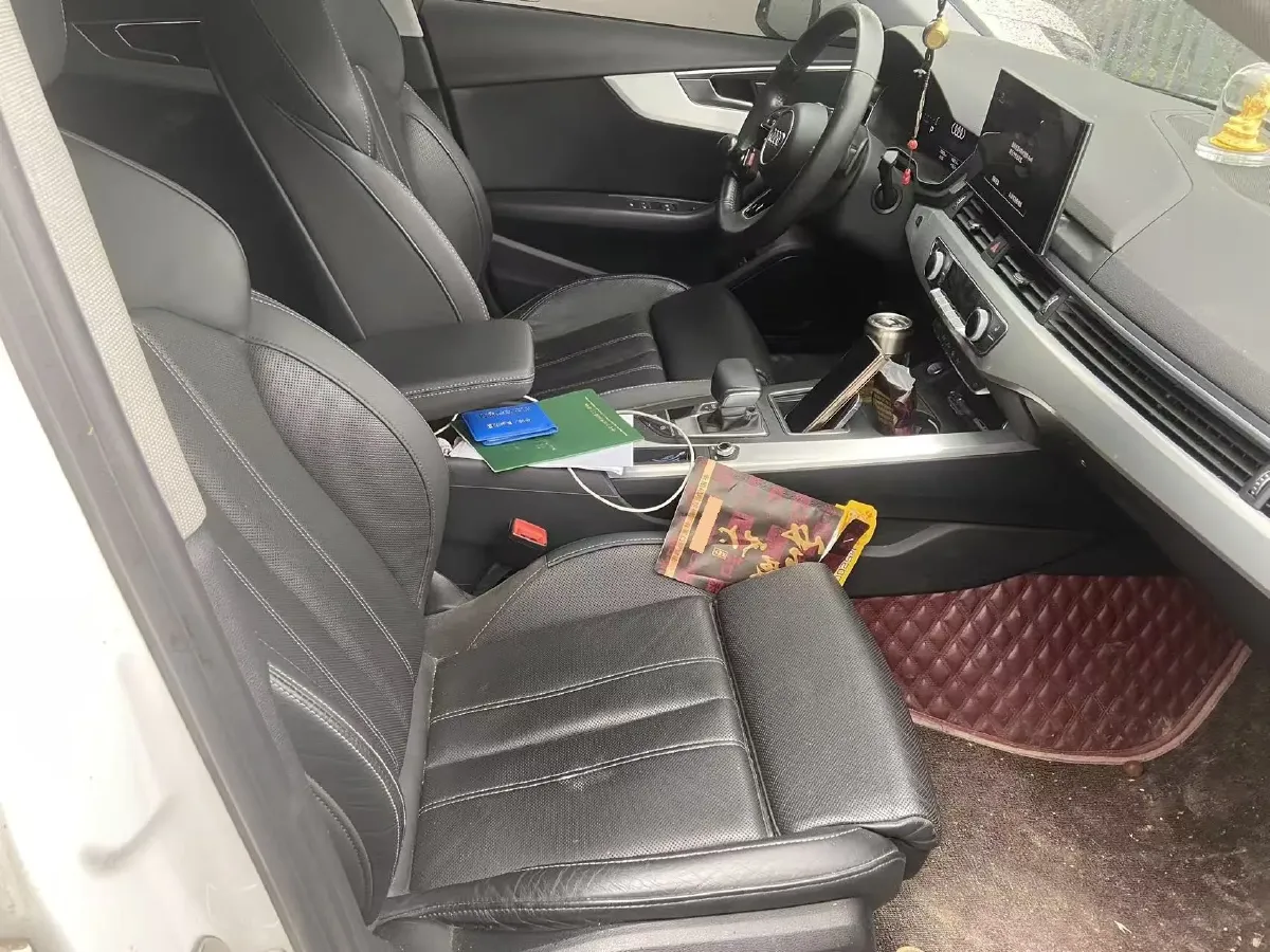 2020 Audi A4L 2.0T 190HP L4 7DCT,autocango,china used car exporter,china ev exporter,chinese used car exporter,chinese used ev exporter