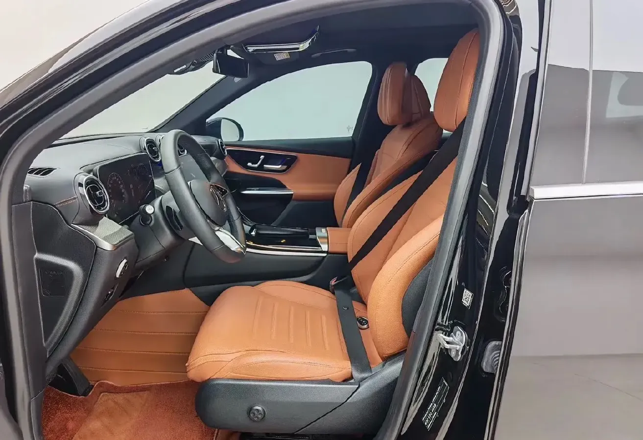 2024 Mercedes-Benz GLC Class 2.0T 204HP L4 9AT,autocango,china used car exporter,china ev exporter,chinese used car exporter,chinese used ev exporter