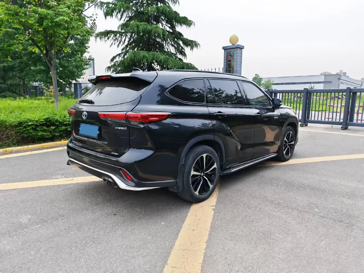 2021 Toyota Crown Kluger 2.5L 192HP L4 E-CVT Hybrid,autocango,china used car exporter,china ev exporter,chinese used car exporter,chinese used ev exporter