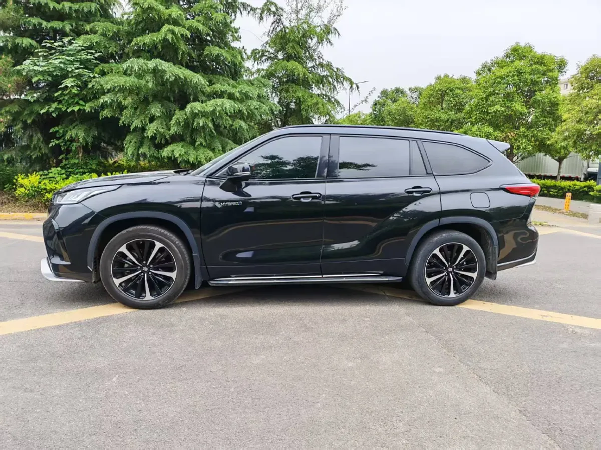 2021 Toyota Crown Kluger 2.5L 192HP L4 E-CVT Hybrid,autocango,china used car exporter,china ev exporter,chinese used car exporter,chinese used ev exporter