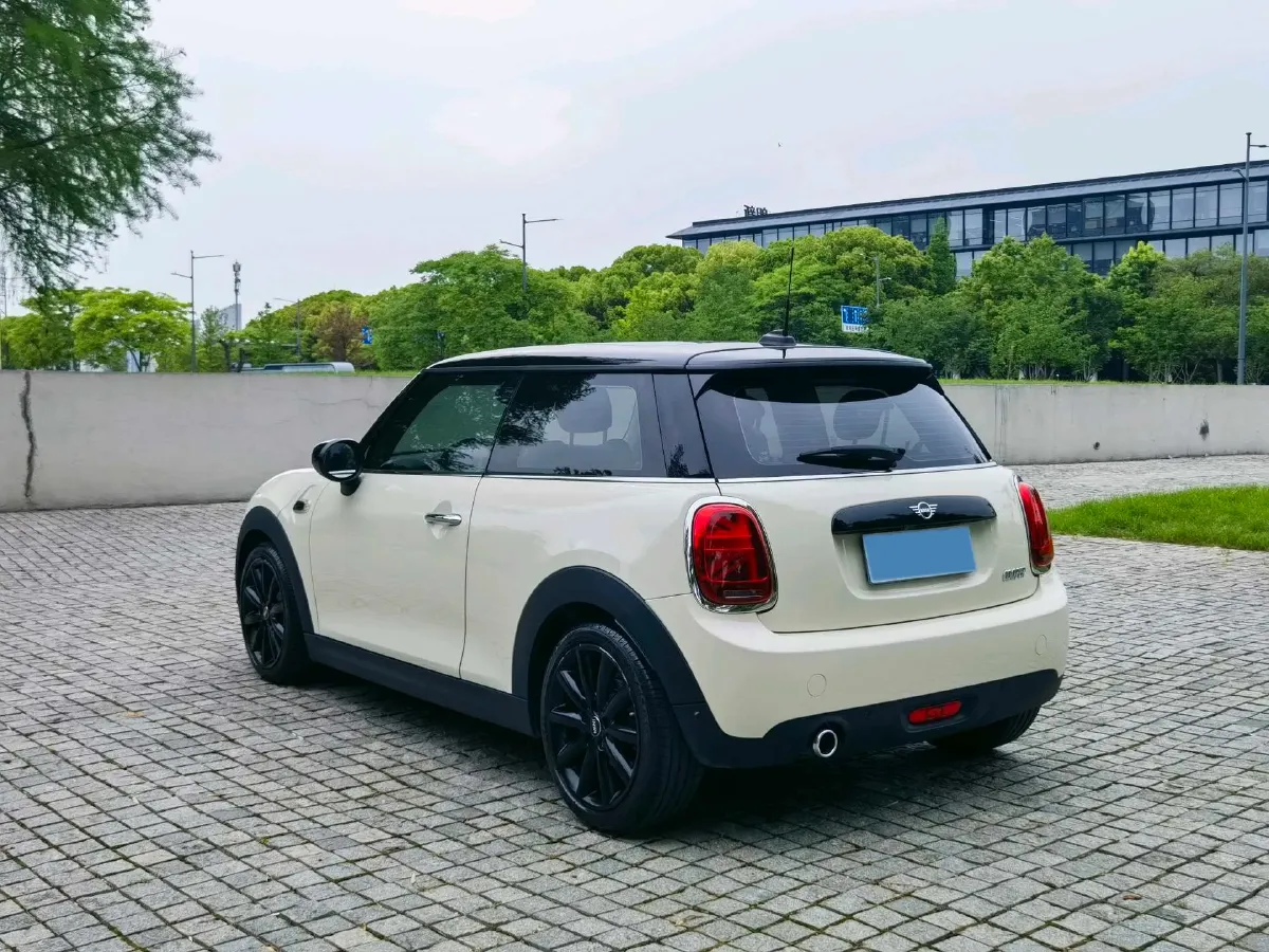 2020 MINI MINI 1.5T 136HP L3 7DCT,autocango,china used car exporter,china ev exporter,chinese used car exporter,chinese used ev exporter