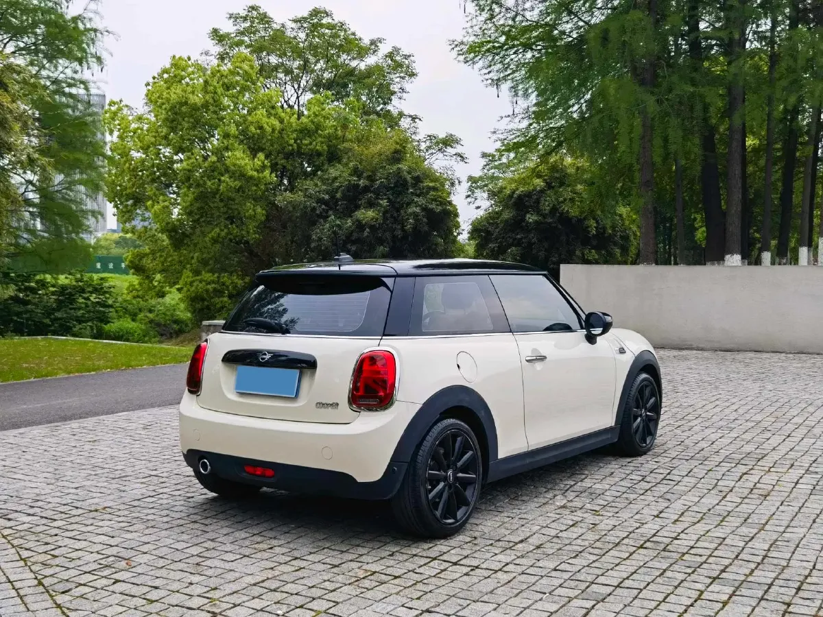 2020 MINI MINI 1.5T 136HP L3 7DCT,autocango,china used car exporter,china ev exporter,chinese used car exporter,chinese used ev exporter