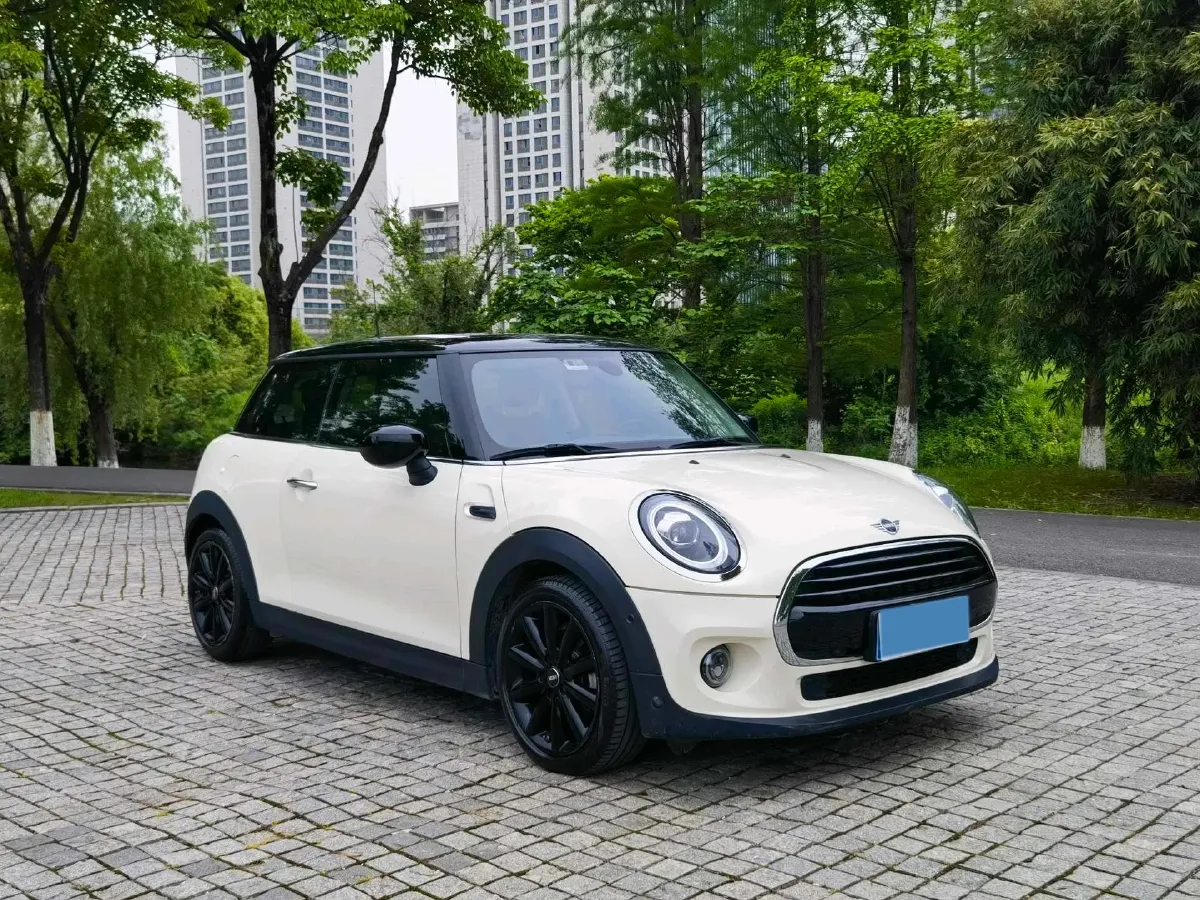 2020 MINI MINI 1.5T 136HP L3 7DCT,autocango,china used car exporter,china ev exporter,chinese used car exporter,chinese used ev exporter
