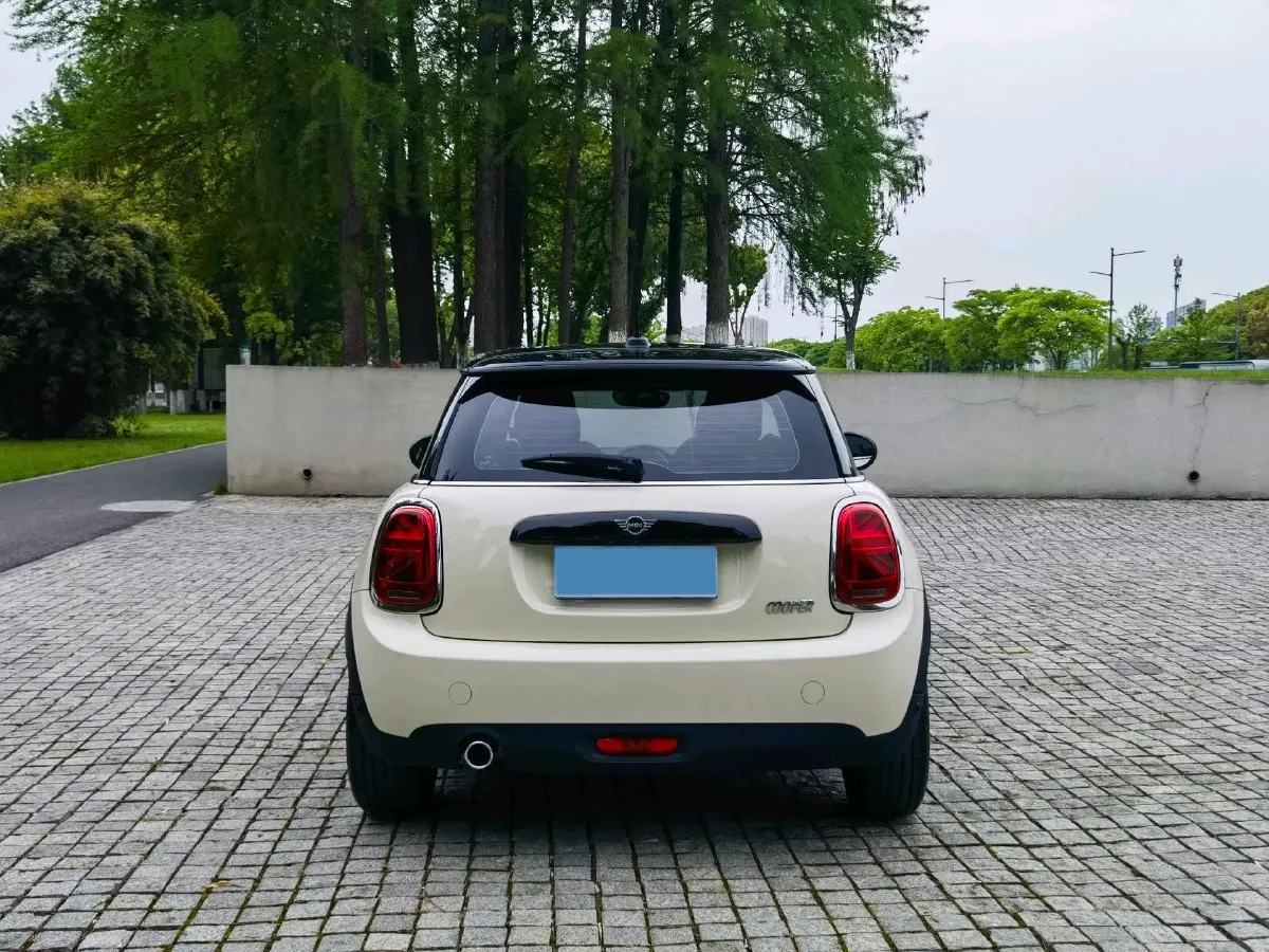 2020 MINI MINI 1.5T 136HP L3 7DCT,autocango,china used car exporter,china ev exporter,chinese used car exporter,chinese used ev exporter
