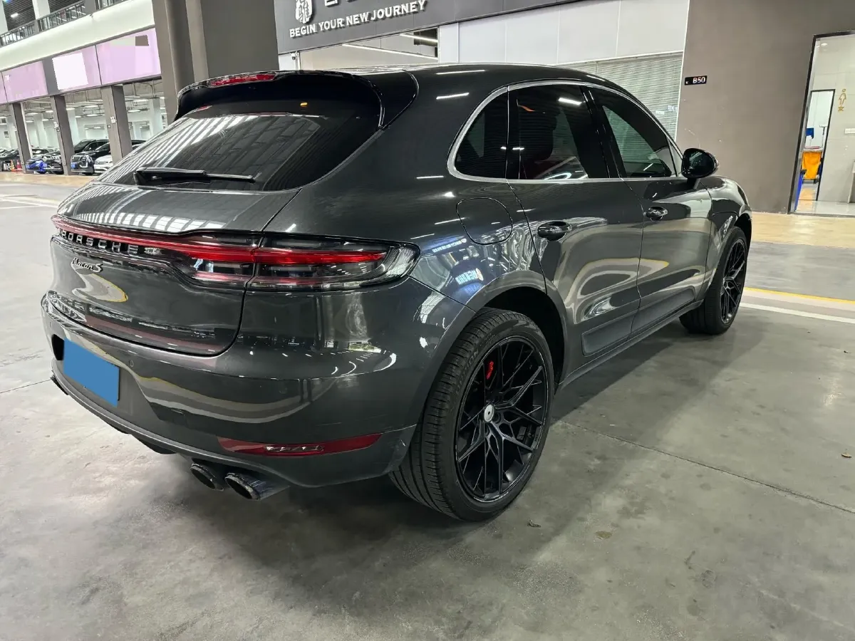 2018 Porsche Macan 2.0T 252HP L4 7DCT,autocango,china used car exporter,china ev exporter,chinese used car exporter,chinese used ev exporter