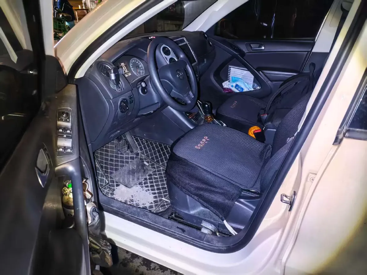 2017 MAXUS T60 2.0T 224HP L4 6AT,autocango,china used car exporter,china ev exporter,chinese used car exporter,chinese used ev exporter