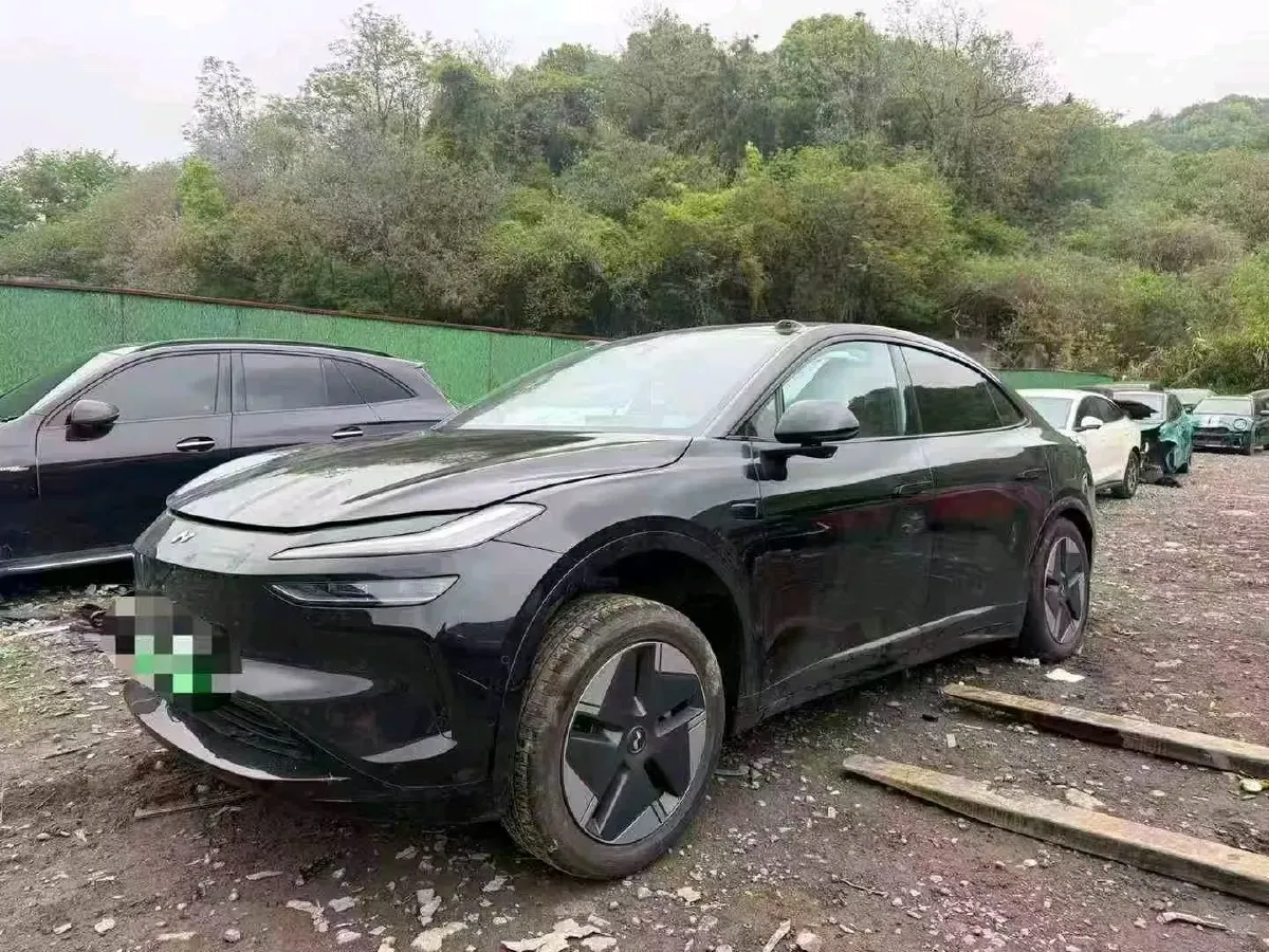 2024 IM L6 BEV 75KWH,autocango,china used car exporter,china ev exporter,chinese used car exporter,chinese used ev exporter