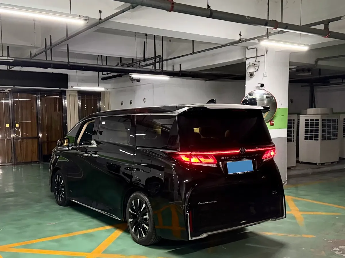 2023 Toyota Vellfire 2.5L 117HP L4 E-CVT Hybrid,autocango,china used car exporter,china ev exporter,chinese used car exporter,chinese used ev exporter