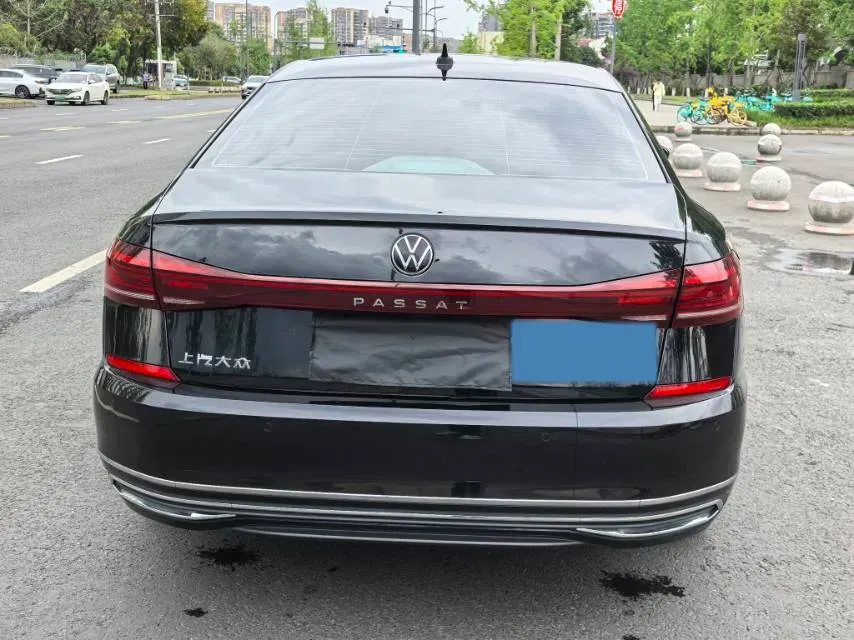 2024 Volkswagen Passat 2.0T 186HP L4 7DCT,autocango,china used car exporter,china ev exporter,chinese used car exporter,chinese used ev exporter