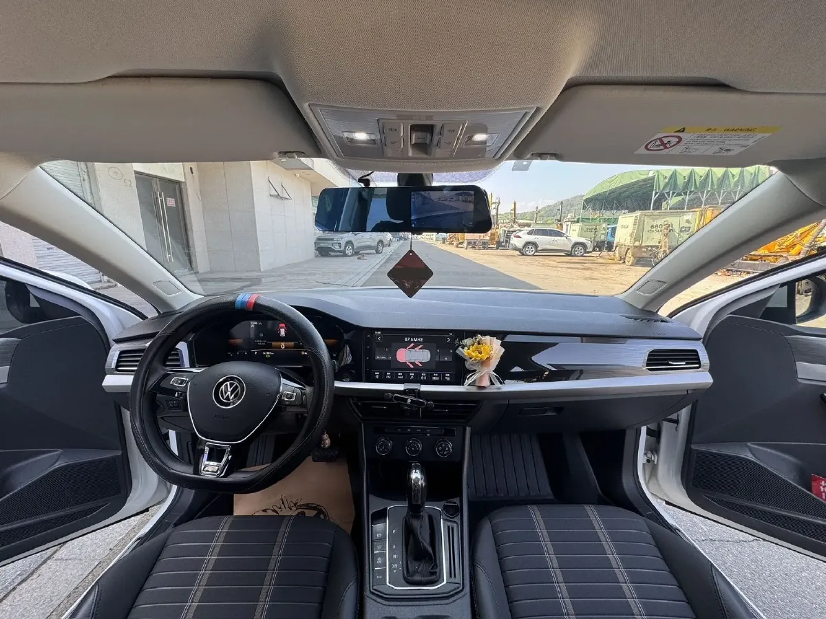 2021 Volkswagen Lavida 1.4T 150HP L4 7DCT,autocango,china used car exporter,china ev exporter,chinese used car exporter,chinese used ev exporter