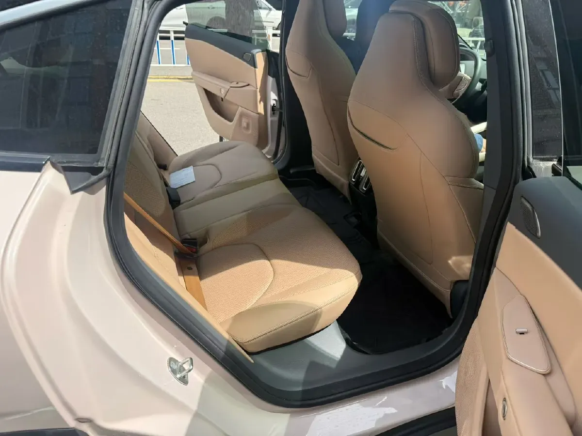 2025 ARCFOX αS5 BEV,autocango,china used car exporter,china ev exporter,chinese used car exporter,chinese used ev exporter
