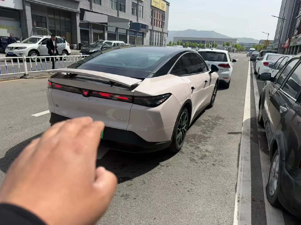 2025 ARCFOX αS5 BEV,autocango,china used car exporter,china ev exporter,chinese used car exporter,chinese used ev exporter