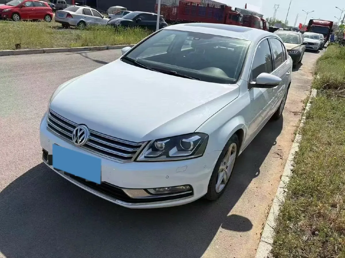 2015 Volkswagen Magotan 2.0T 200HP L4 6DCT,autocango,china used car exporter,china ev exporter,chinese used car exporter,chinese used ev exporter