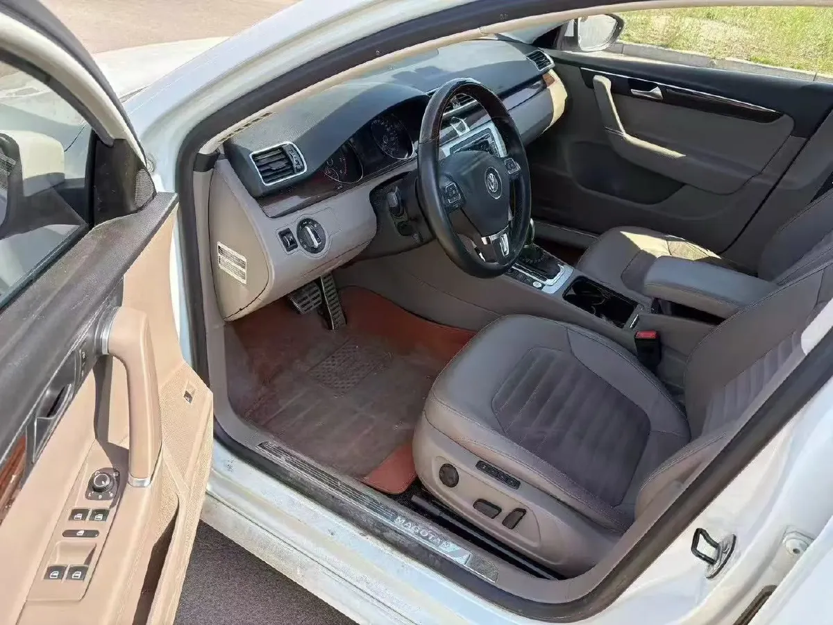 2015 Volkswagen Magotan 2.0T 200HP L4 6DCT,autocango,china used car exporter,china ev exporter,chinese used car exporter,chinese used ev exporter