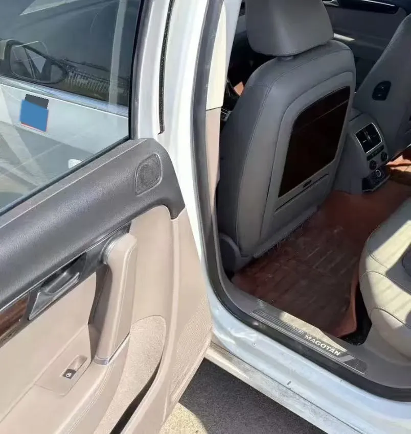 2015 Volkswagen Magotan 2.0T 200HP L4 6DCT,autocango,china used car exporter,china ev exporter,chinese used car exporter,chinese used ev exporter