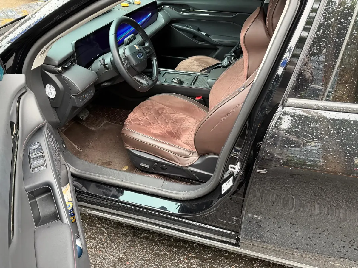 2022 Ford Mondeo 2.0T 238HP L4 8AT,autocango,china used car exporter,china ev exporter,chinese used car exporter,chinese used ev exporter