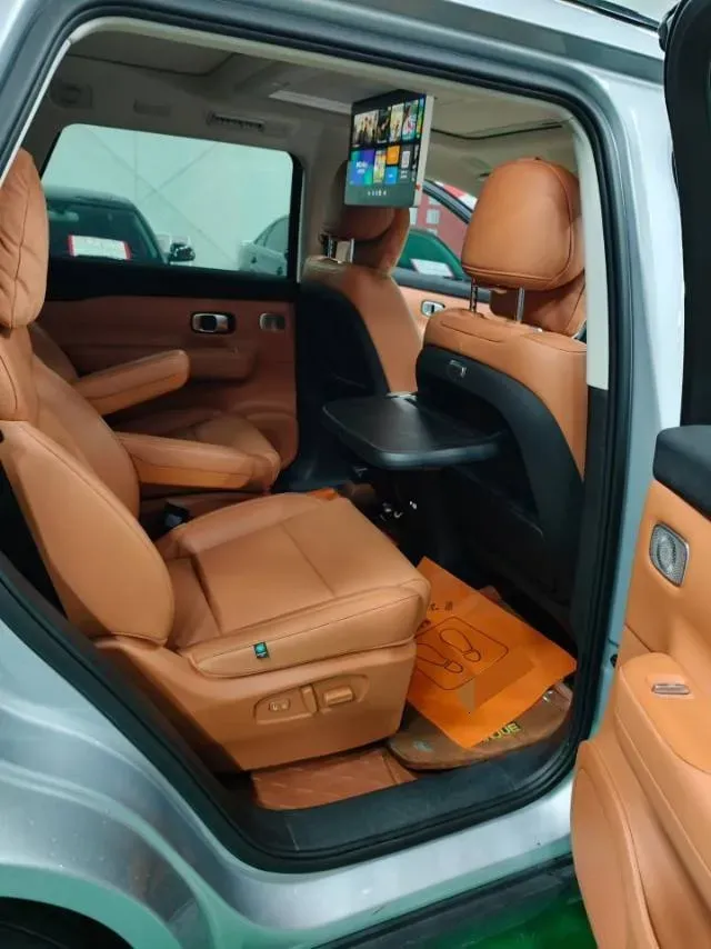 2024 Leapmotor C16 BEV 67.7KWH,autocango,china used car exporter,china ev exporter,chinese used car exporter,chinese used ev exporter