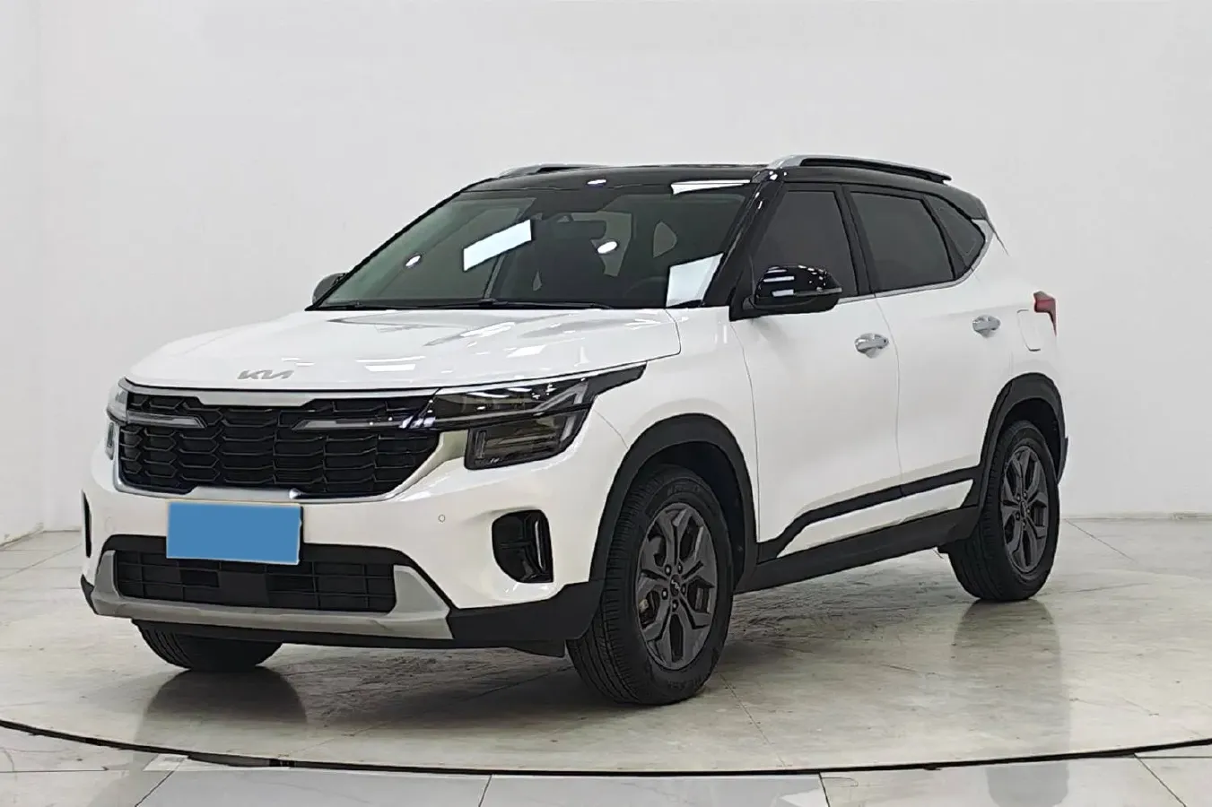 2023 Kia Seltos 1.5L 115HP L4 CVT,autocango,china used car exporter,china ev exporter,chinese used car exporter,chinese used ev exporter