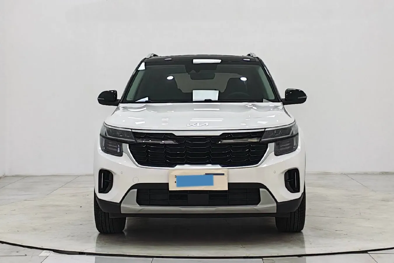 2023 Kia Seltos 1.5L 115HP L4 CVT,autocango,china used car exporter,china ev exporter,chinese used car exporter,chinese used ev exporter