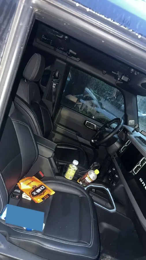 2024 Ford Bronco 2.3T 275HP L4 10AT,autocango,china used car exporter,china ev exporter,chinese used car exporter,chinese used ev exporter