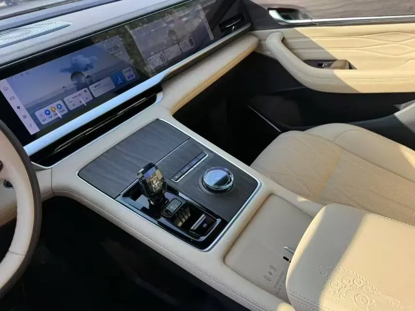 2025 Geely Monjaro 2.0T 238HP L4 8AT,autocango,china used car exporter,china ev exporter,chinese used car exporter,chinese used ev exporter