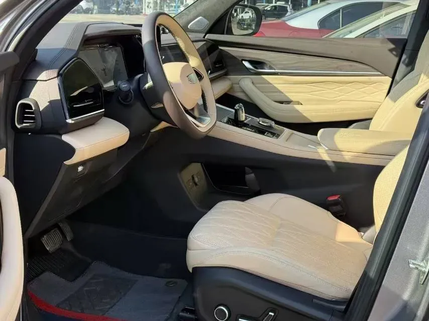 2025 Geely Monjaro 2.0T 238HP L4 8AT,autocango,china used car exporter,china ev exporter,chinese used car exporter,chinese used ev exporter