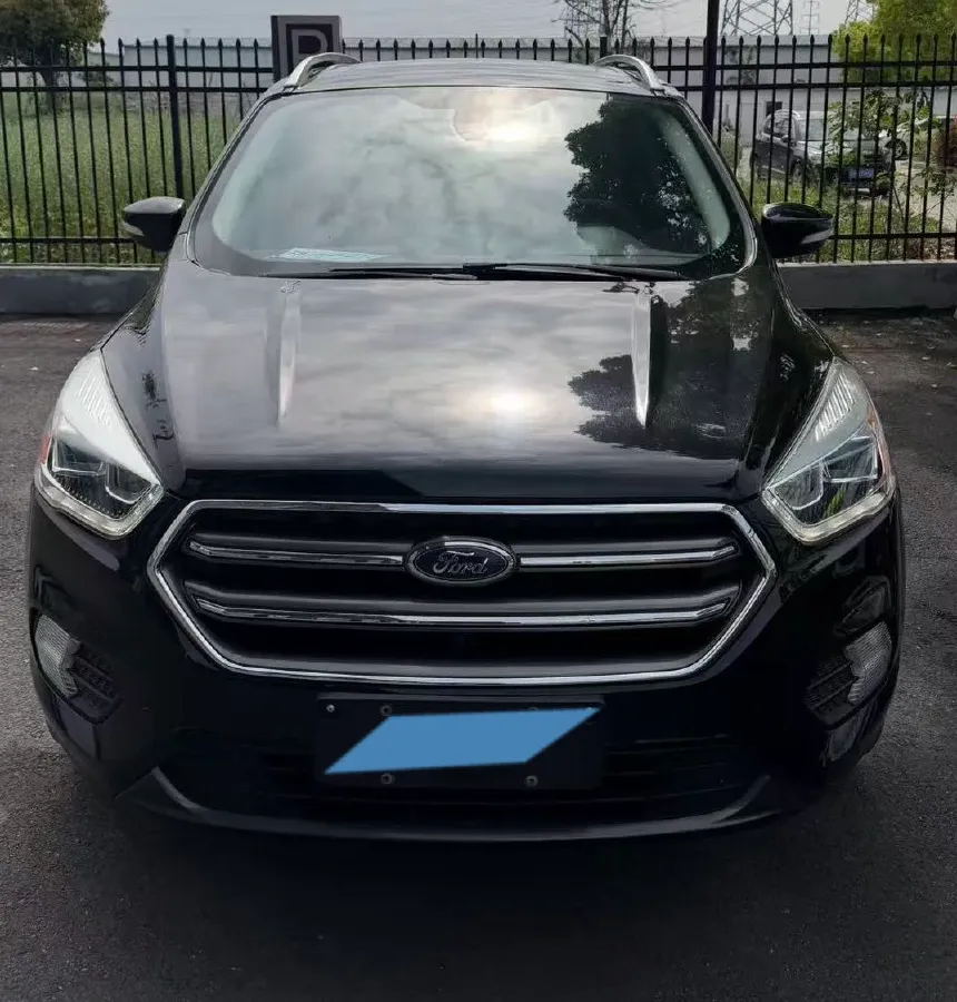 2019 Ford Kuga 1.5T 182HP L4 6AT,autocango,china used car exporter,china ev exporter,chinese used car exporter,chinese used ev exporter