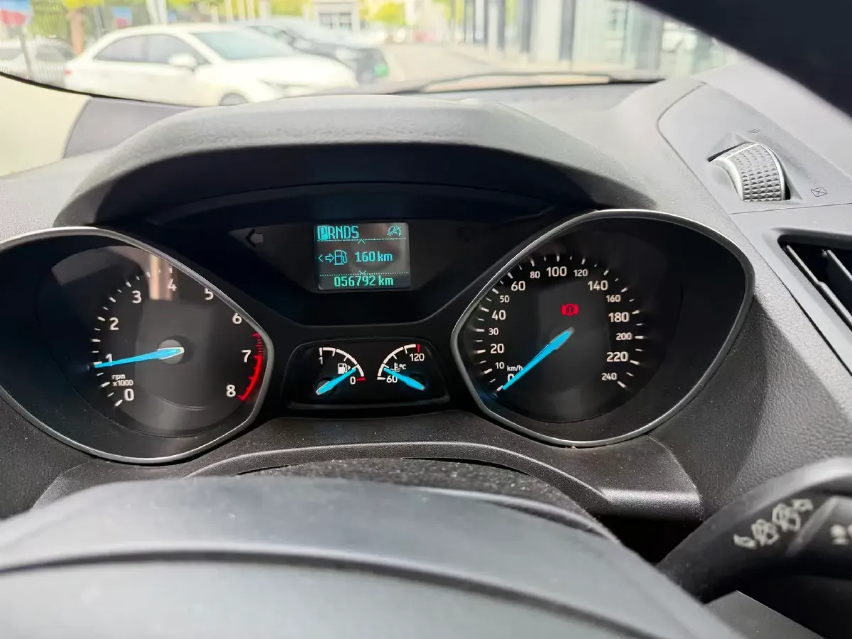 2019 Ford Kuga 1.5T 182HP L4 6AT,autocango,china used car exporter,china ev exporter,chinese used car exporter,chinese used ev exporter
