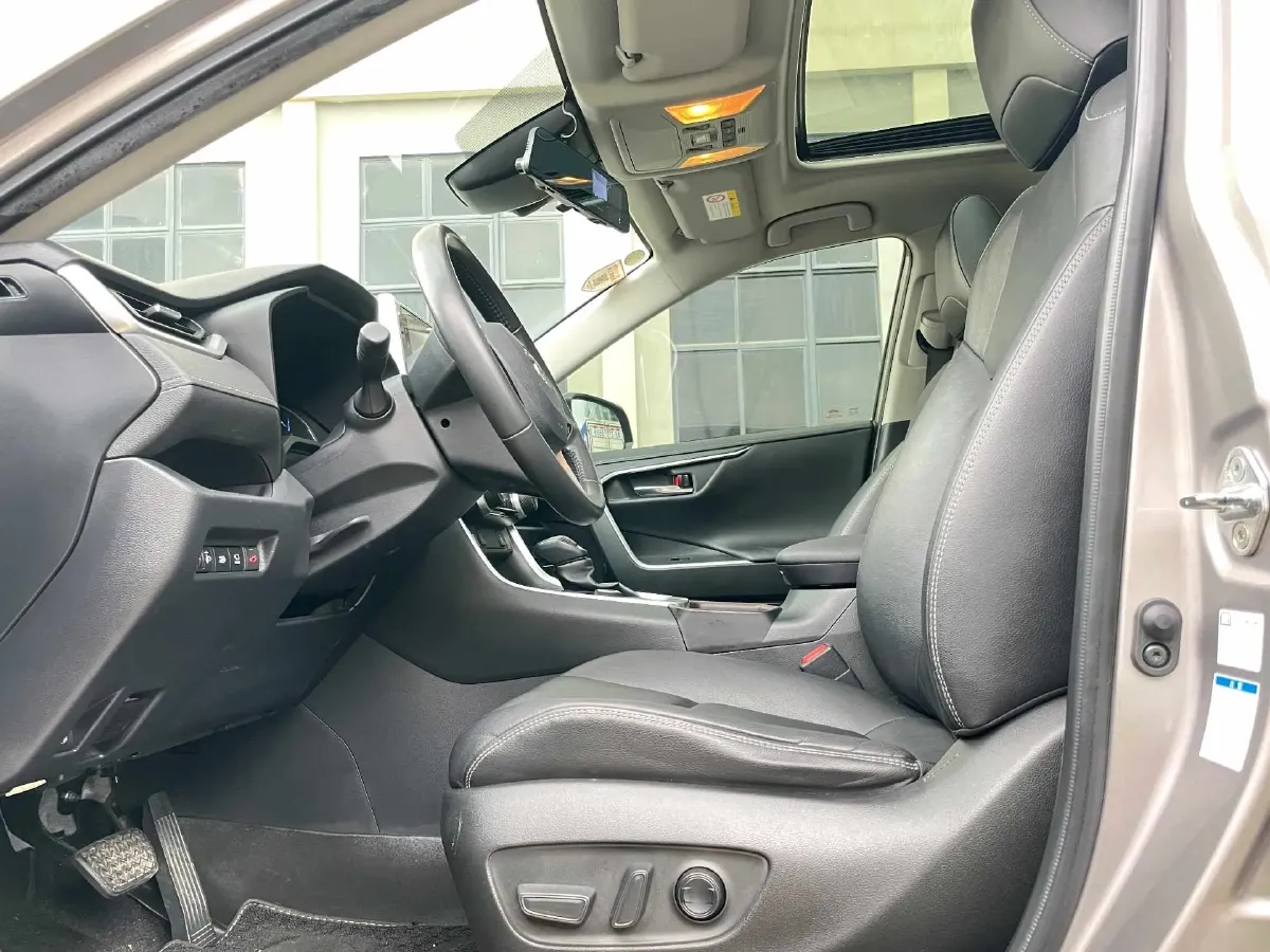 2020 Toyota RAV4 2.5L 178HP L4 E-CVT Hybrid,autocango,china used car exporter,china ev exporter,chinese used car exporter,chinese used ev exporter