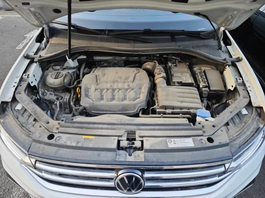 2024 Volkswagen Tiguan L 2.0T 186HP L4 7DCT,autocango,china used car exporter,china ev exporter,chinese used car exporter,chinese used ev exporter