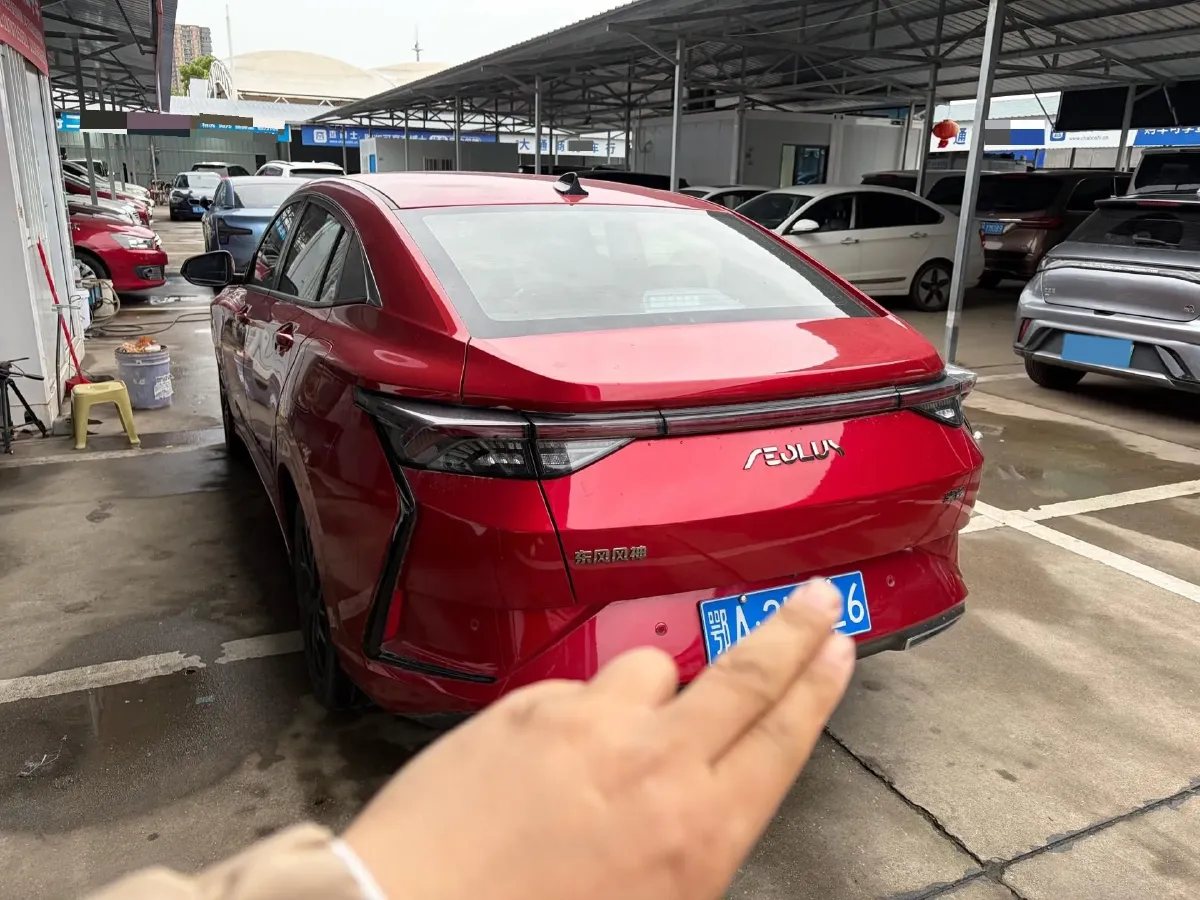 2020 DongFeng Aeolus YiXuan 1.5T 150HP L4 6DCT,autocango,china used car exporter,china ev exporter,chinese used car exporter,chinese used ev exporter