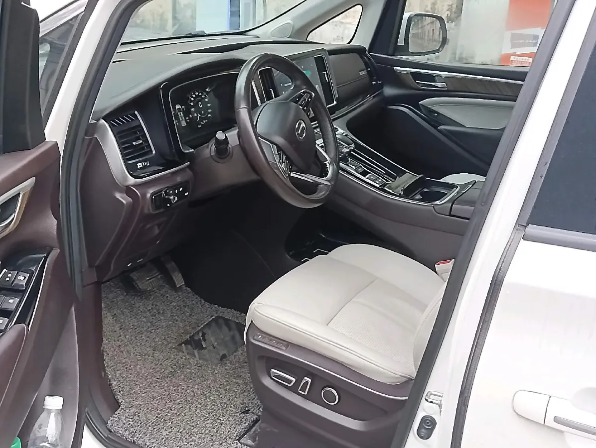 2021 GAC Trumpchi M8 2.0T 252HP L4 8AT,autocango,china used car exporter,china ev exporter,chinese used car exporter,chinese used ev exporter