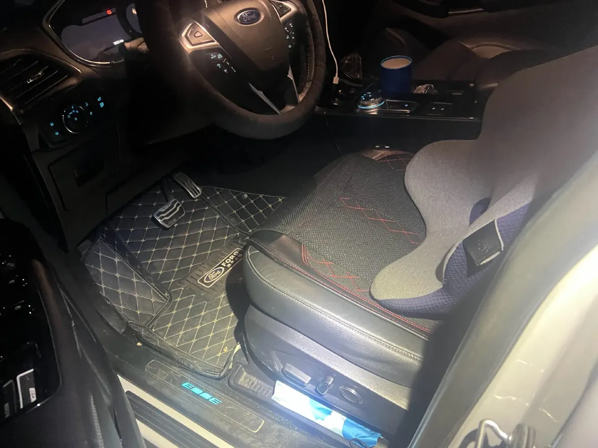 2020 Ford Edge 2.0T 245HP L4 8AT,autocango,china used car exporter,china ev exporter,chinese used car exporter,chinese used ev exporter