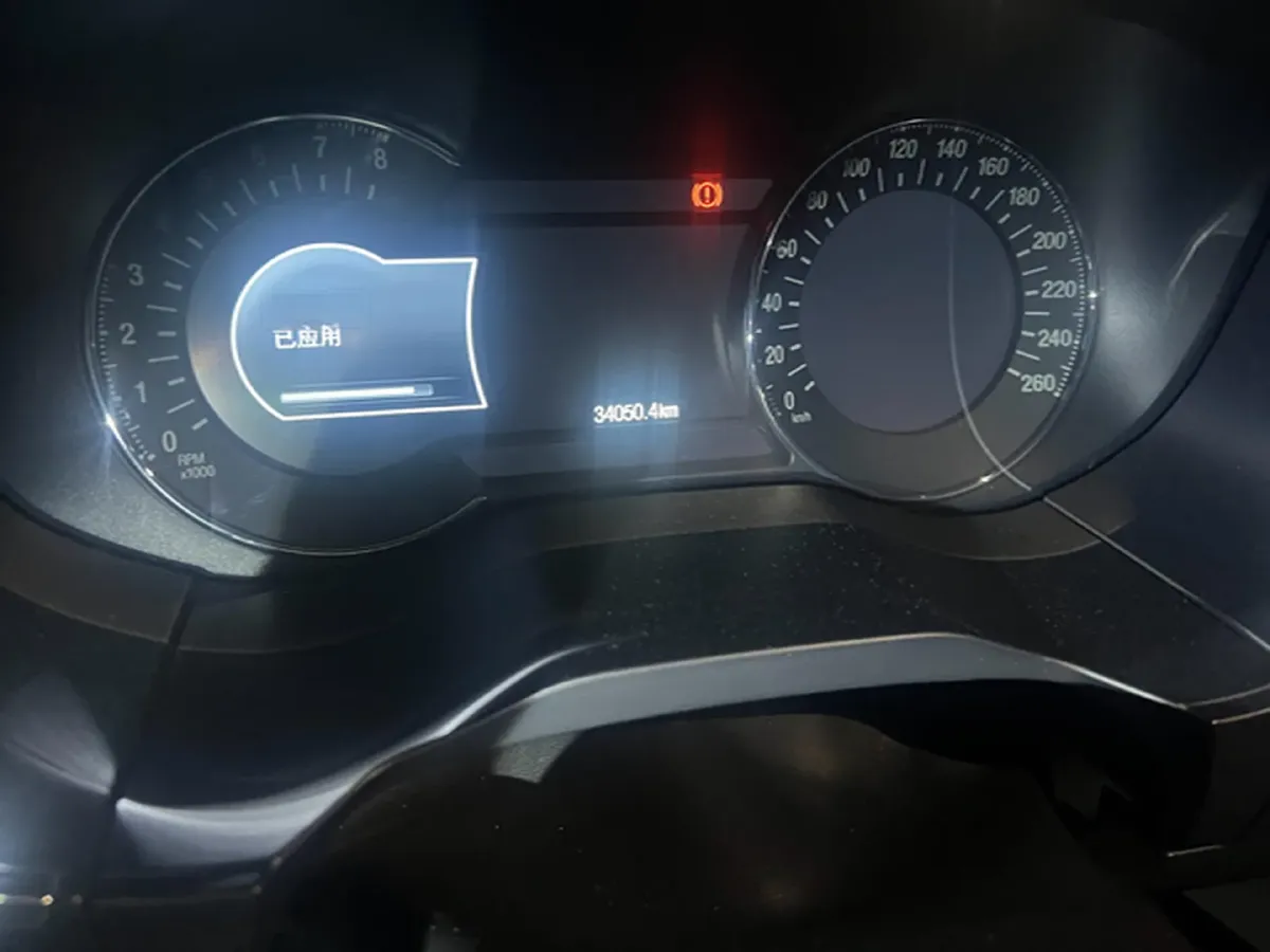 2020 Ford Edge 2.0T 245HP L4 8AT,autocango,china used car exporter,china ev exporter,chinese used car exporter,chinese used ev exporter