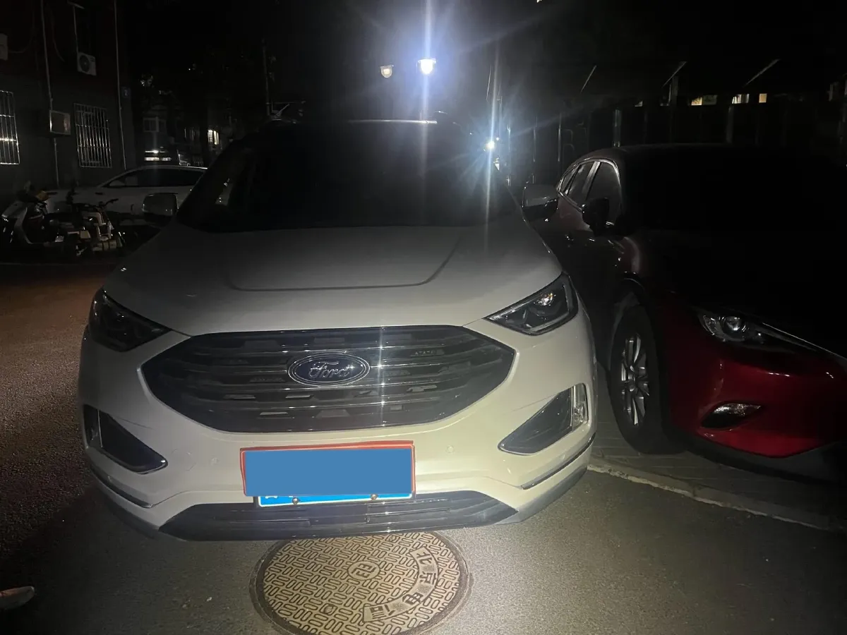 2020 Ford Edge 2.0T 245HP L4 8AT,autocango,china used car exporter,china ev exporter,chinese used car exporter,chinese used ev exporter