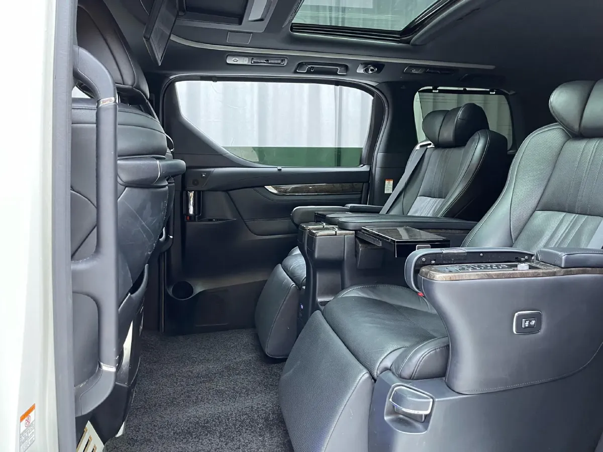 2020 Toyota Vellfire 2.5L 117HP L4 E-CVT Hybrid,autocango,china used car exporter,china ev exporter,chinese used car exporter,chinese used ev exporter