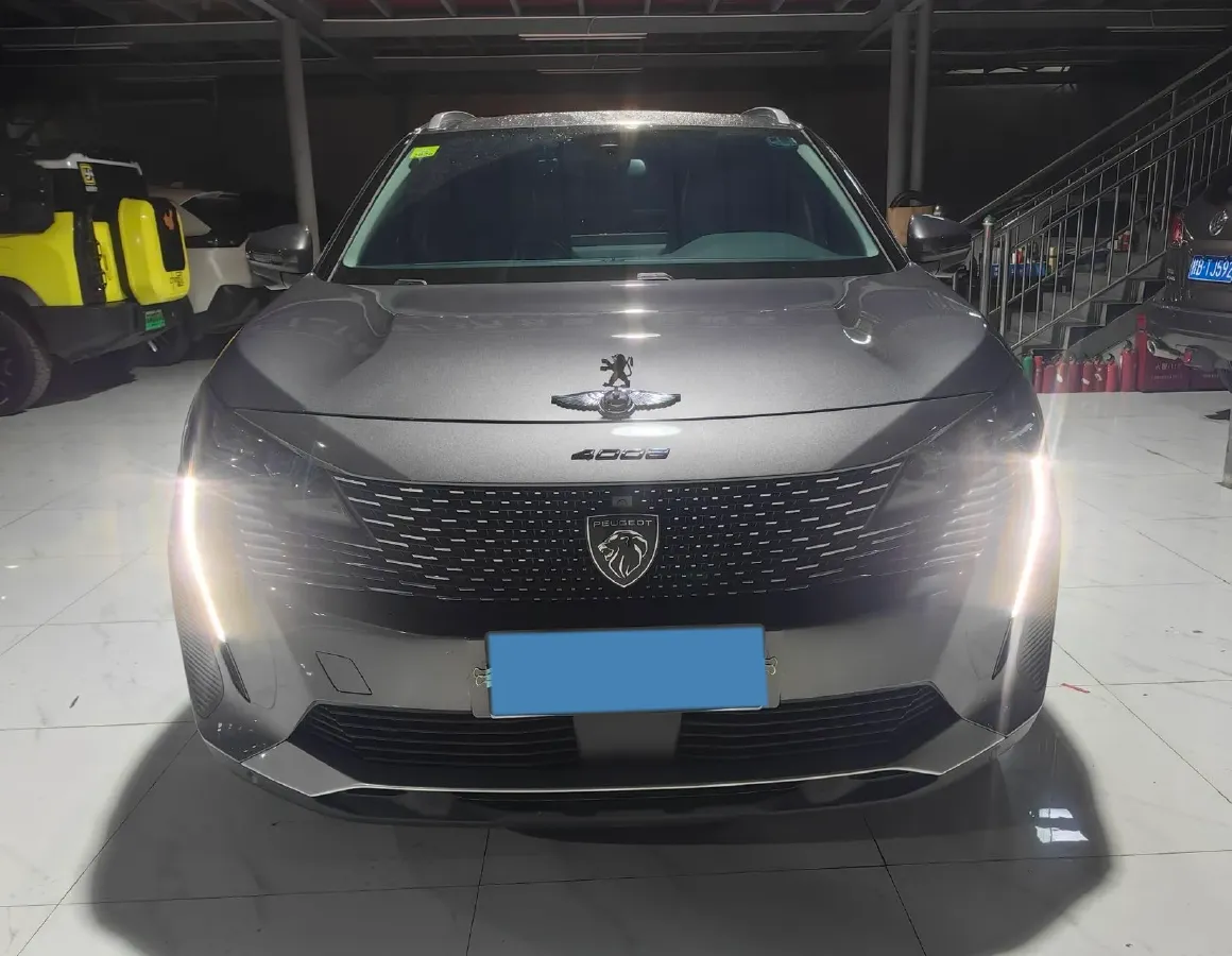 2023 Peugeot 4008 1.6T 170HP L4 8AT,autocango,china used car exporter,china ev exporter,chinese used car exporter,chinese used ev exporter