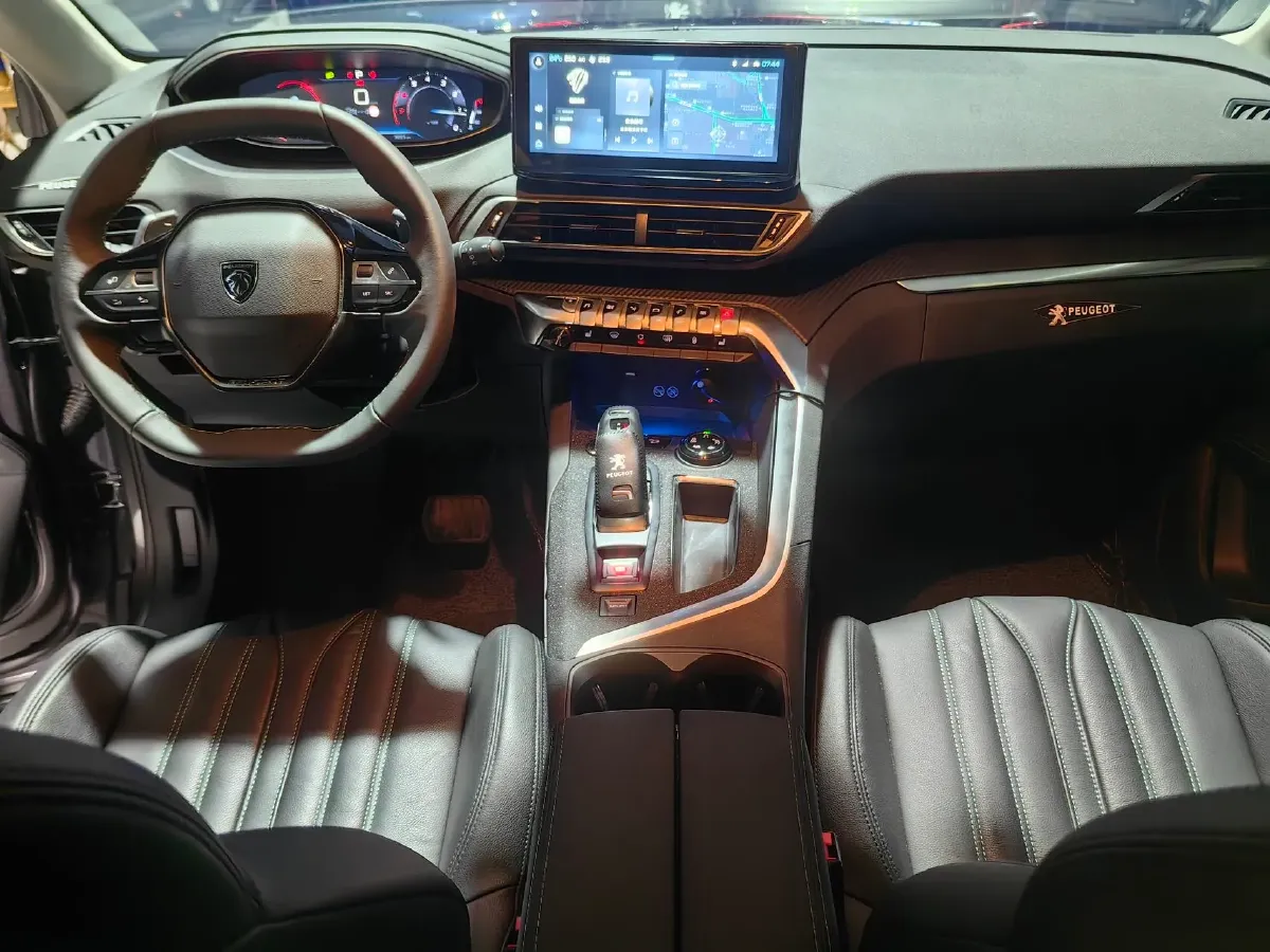 2023 Peugeot 4008 1.6T 170HP L4 8AT,autocango,china used car exporter,china ev exporter,chinese used car exporter,chinese used ev exporter